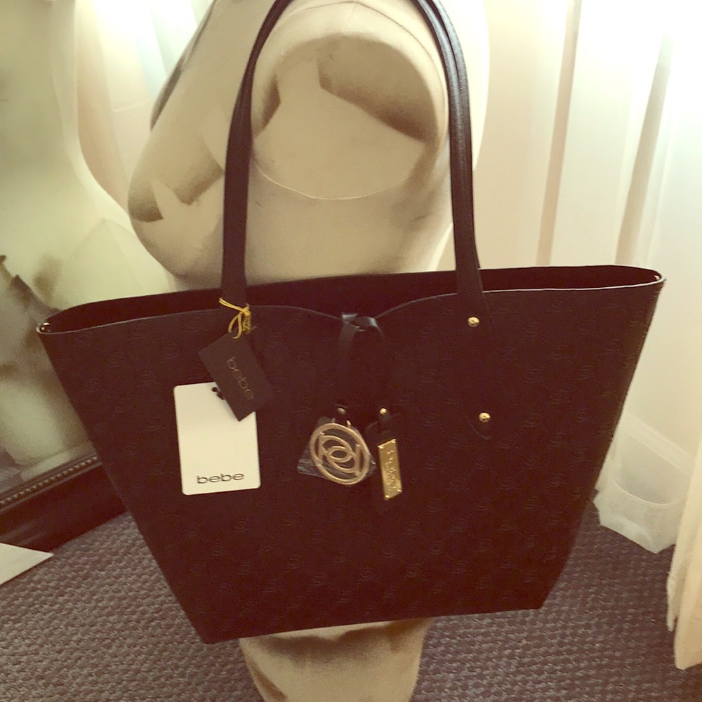 💕💕💕BEBE Alana Emboss Tote 👜Bag Reversible!!